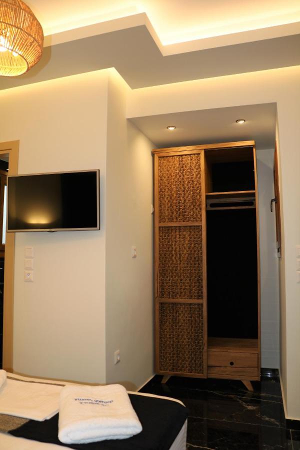 Angelica's Deluxe Rooms in Adamas Buitenkant foto