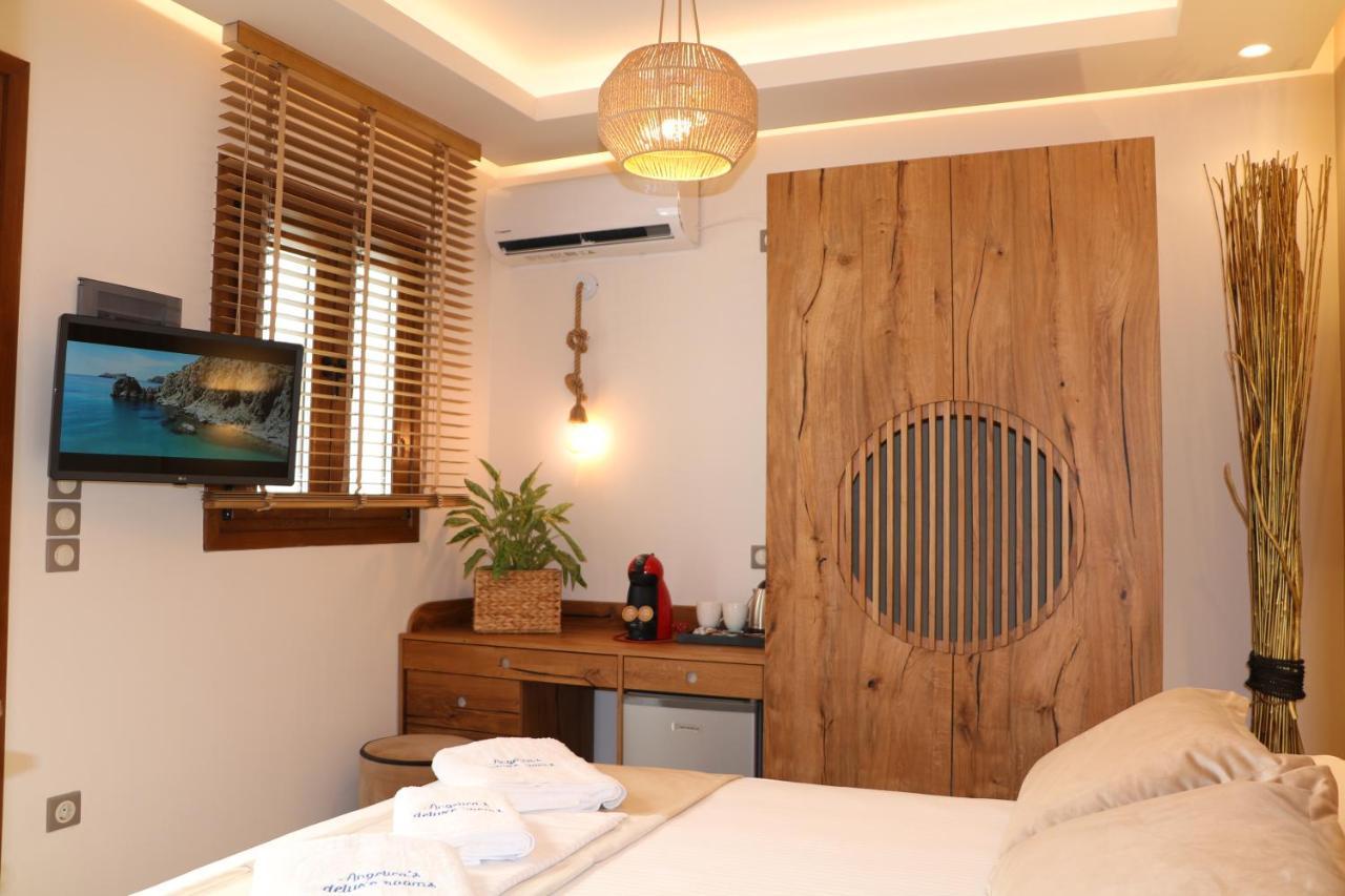 Angelica's Deluxe Rooms in Adamas Buitenkant foto