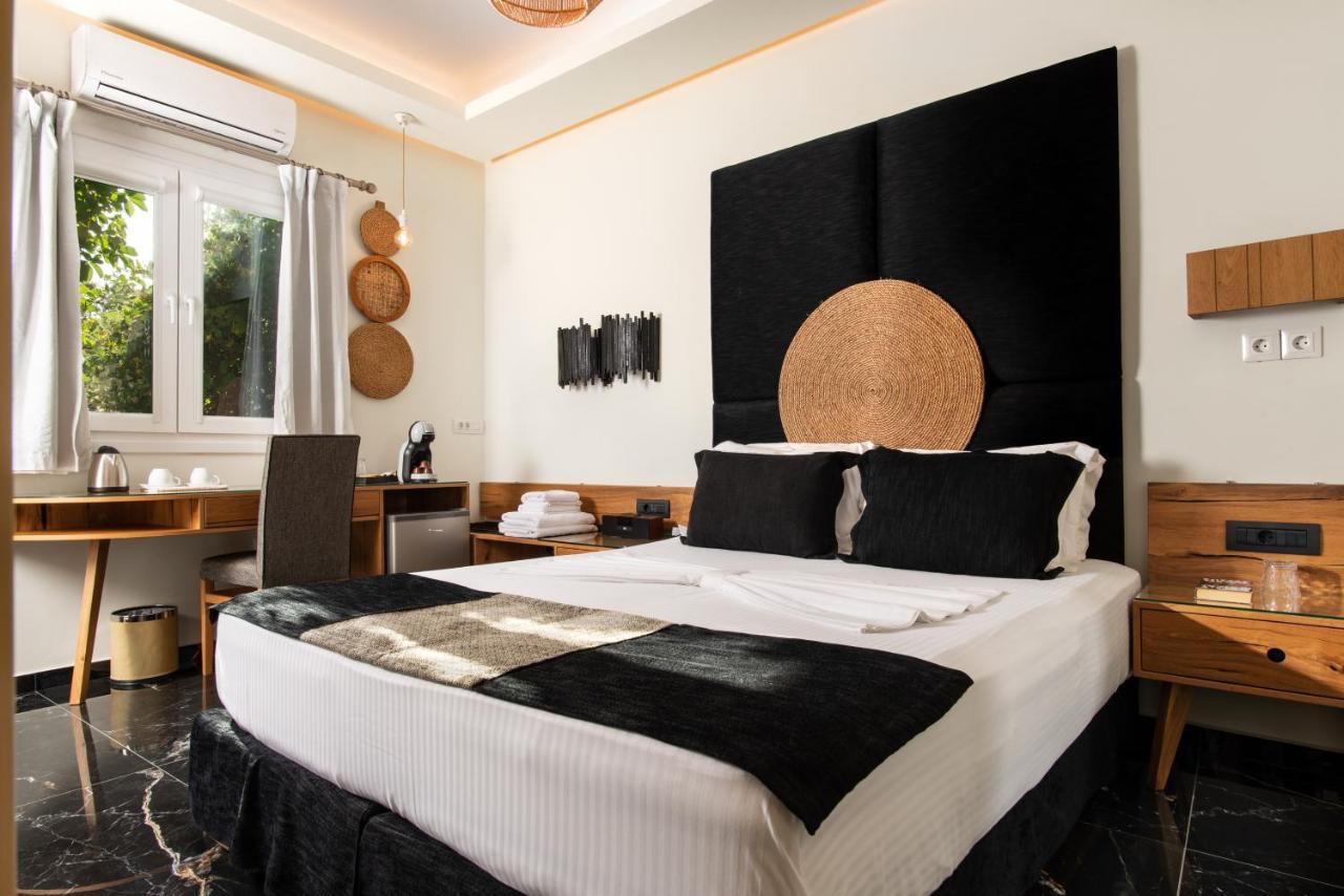 Angelica's Deluxe Rooms in Adamas Buitenkant foto